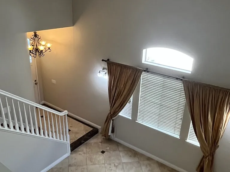 540 E Calora St — Photo 17
