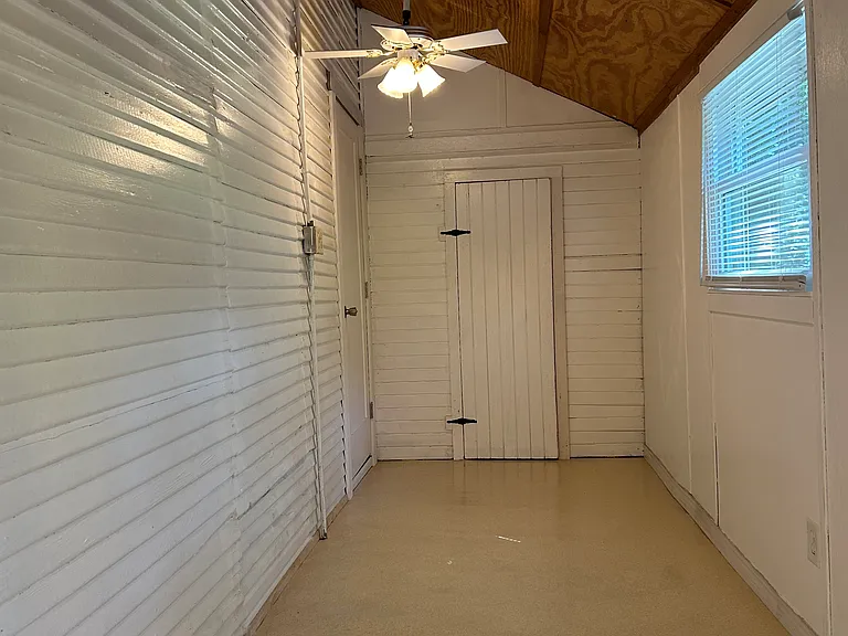 4521 Water St — Photo 10