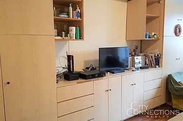 Rented by City Connections Realty