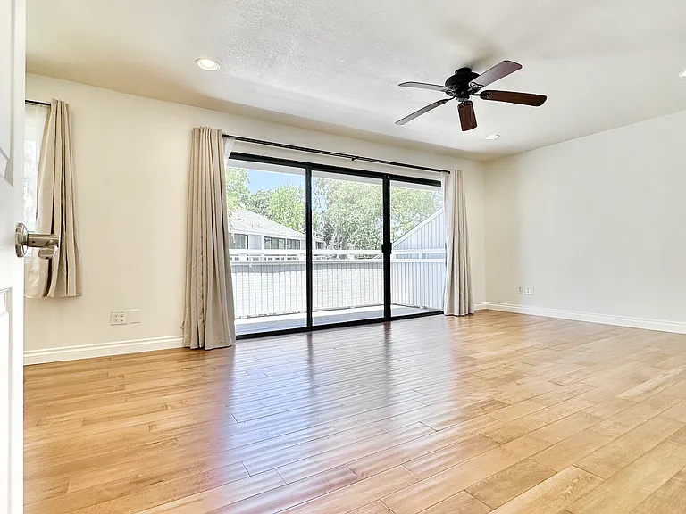 9 Serena Ct — Photo 20