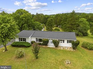 191 Whispering Echos Dr, Kearneysville, WV 25430