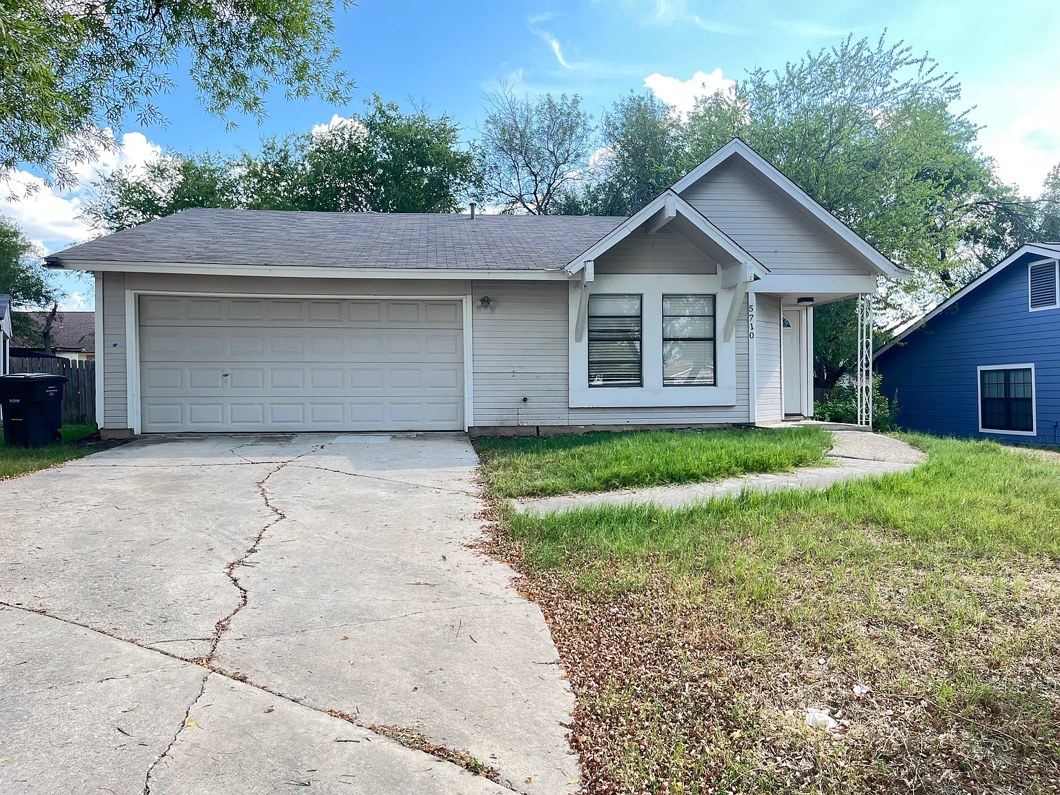 3 bed, 1288 sqft, $1,275 — Photo 1