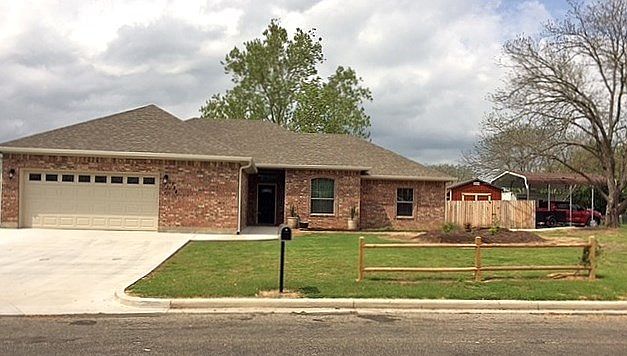 1st image of 124 Lux Dr