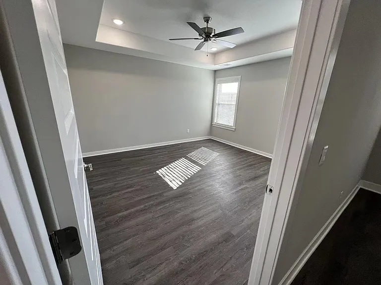 6051 W Mecklin St — Photo 29