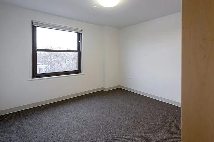 1400 E. 57th Street — Photo 27