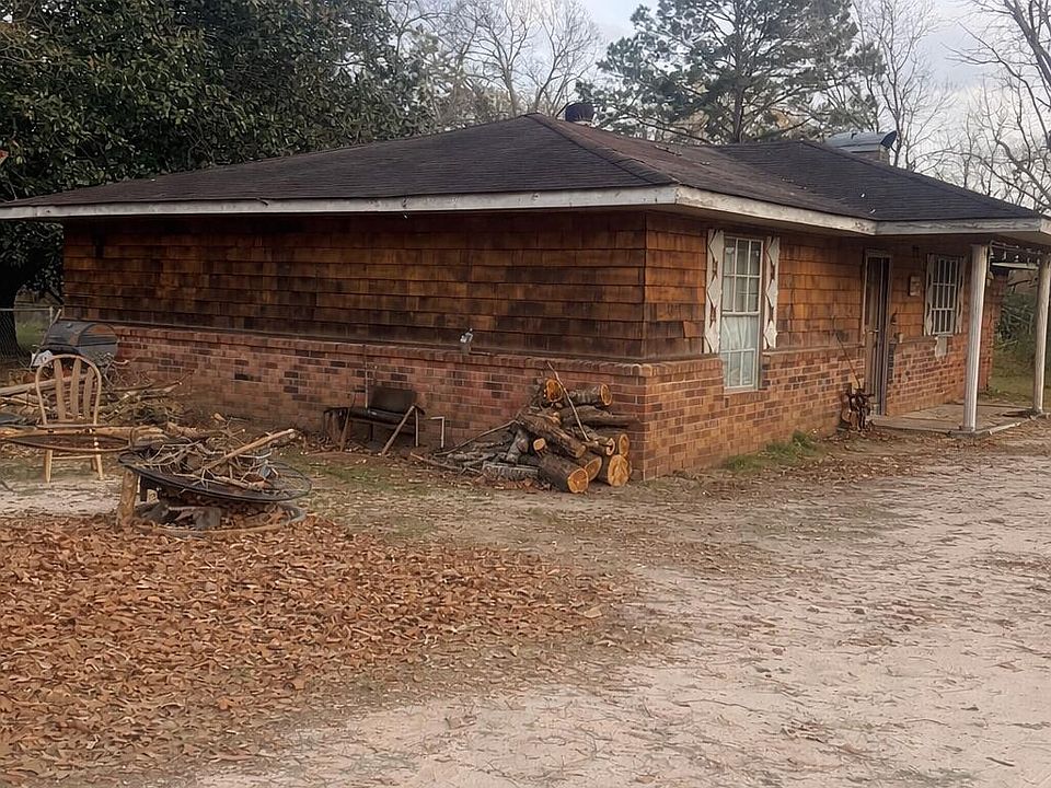 1st image of 3923 Main St