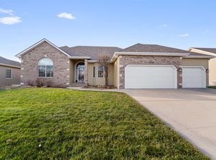 510 S Estates Dr, Salina, KS 67401