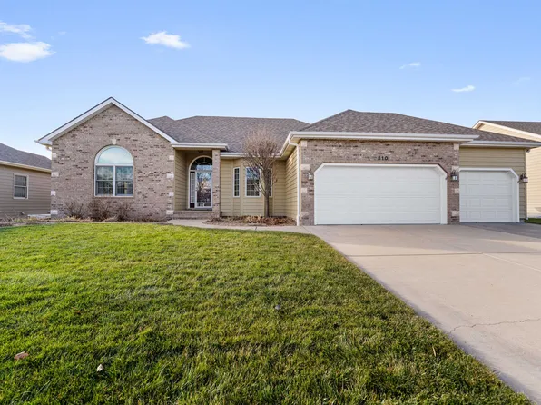 510 S Estates Dr, Salina, KS 67401