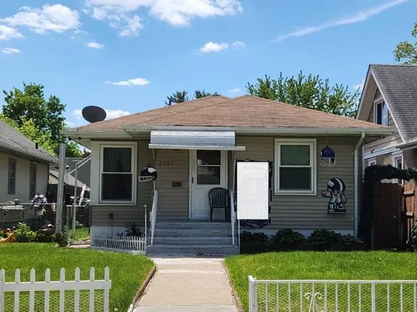 2105 44th Ave N, Minneapolis, MN 55412