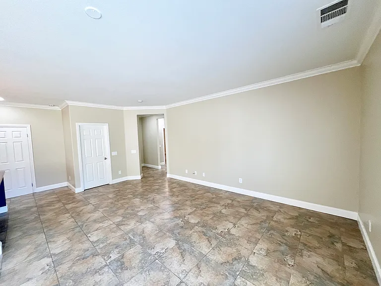 64250 Silver Star Ave — Photo 5