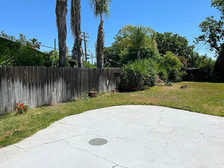 3716 Brownson St #A — Photo 8