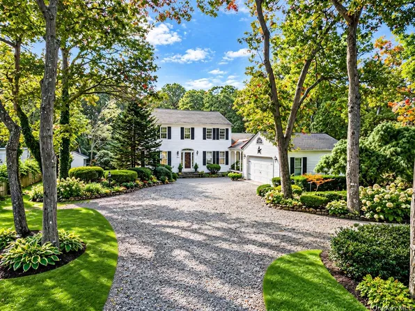 156 Jamaica Avenue, Medford, NY 11763