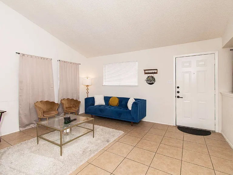 4405 Teri Rd #A — Photo 2