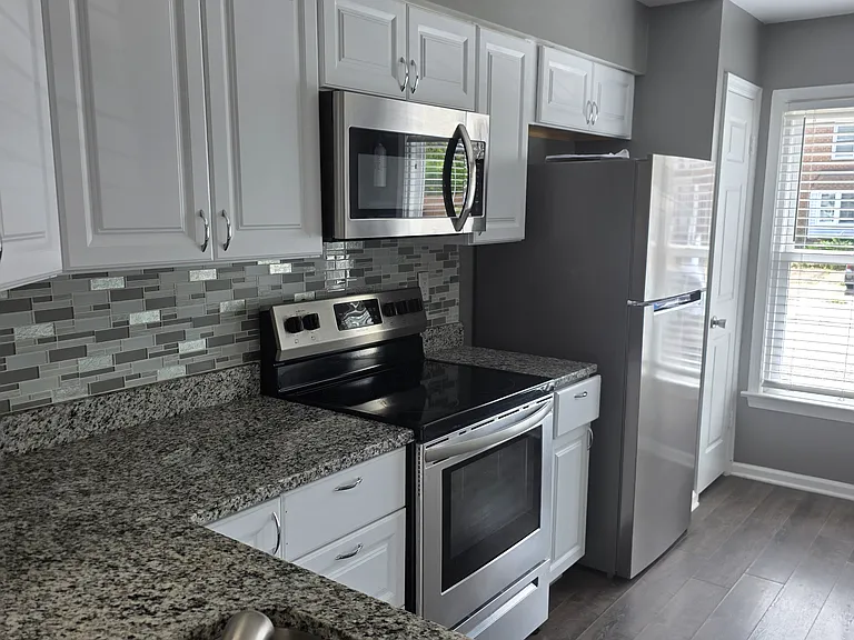 4306 Thomas Ln — Photo 15