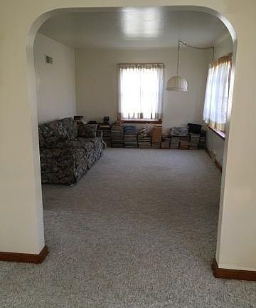 4th image of 359 W Walker St