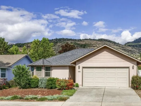 2928 Provincial St, Medford, OR 97504