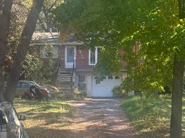 2012 N Benton Dr, Sauk Rapids, MN 56379