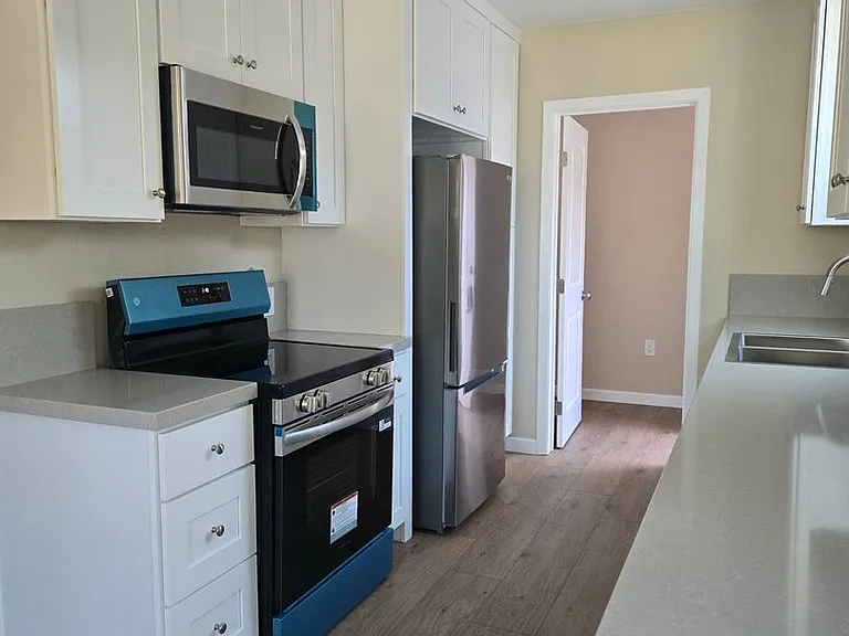 6030 Colonial Dr — Photo 12