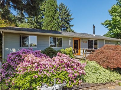 690 NW Academy Ct, White Salmon, WA, 98672
