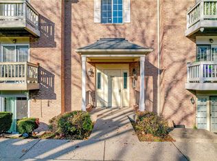 3266 Ward St APT 3, Pittsburgh, PA 15213