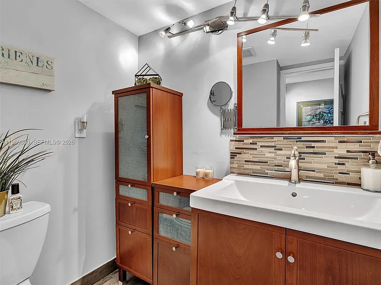 3375 N Country Club Dr #208 — Photo 22