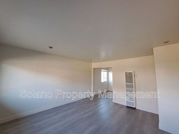 3rd image of 207 Brown St APT 22