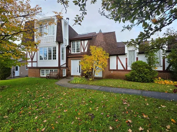 41 MacPherson Avenue, Corner Brook, NL A2H6Z4