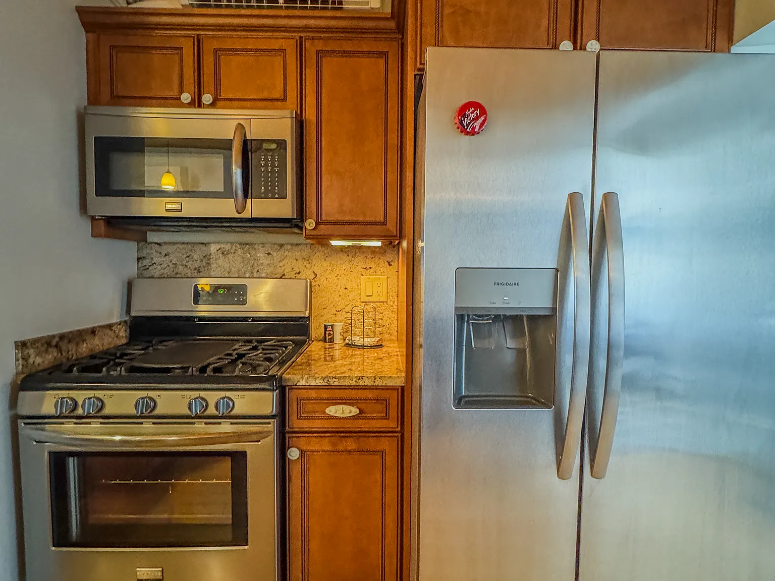 4 bed, 1020 sqft, $1,900 — Photo 4