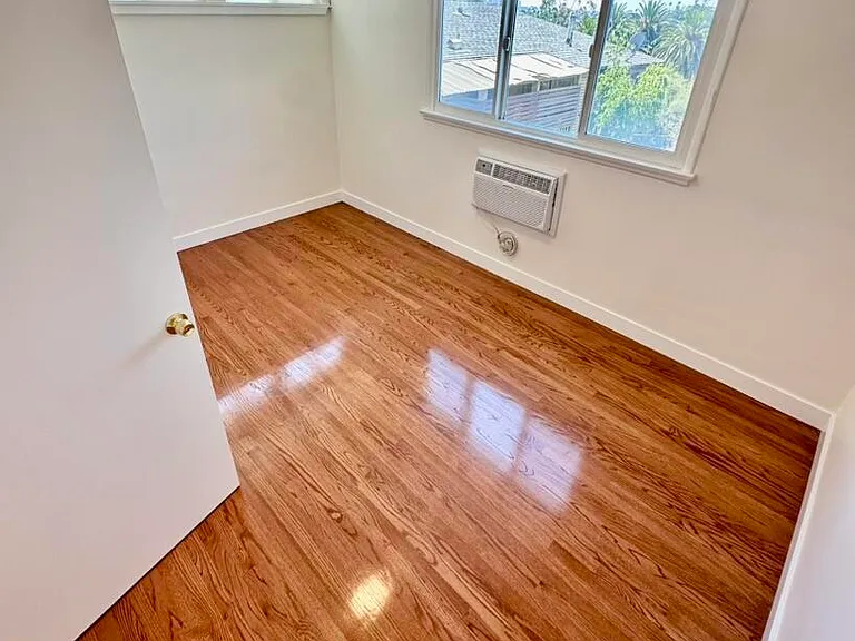 3604 Crestmont Ave — Photo 7