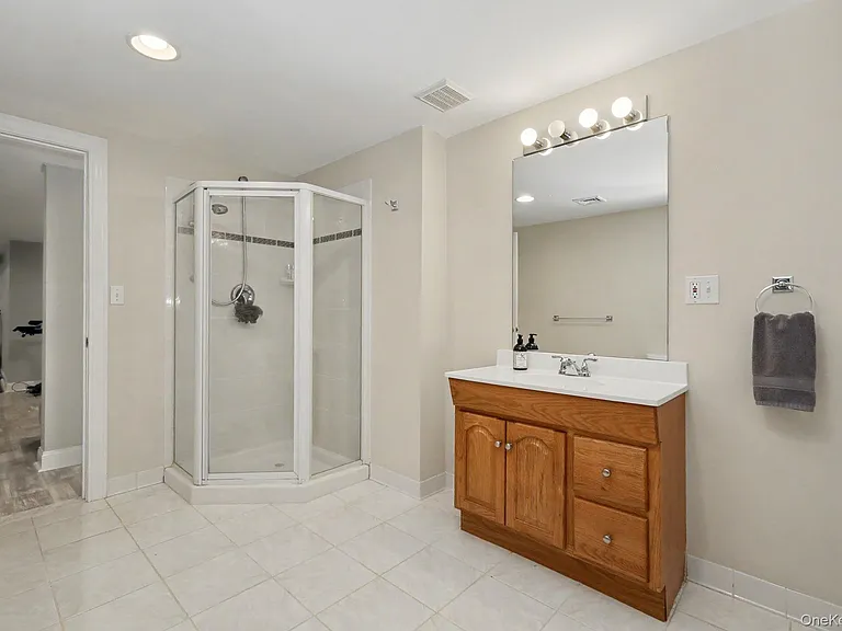 49 Miller Cir — Photo 29