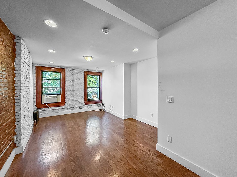 1st image of 475A Hicks St #4L