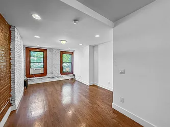 475A Hicks Street, #4L