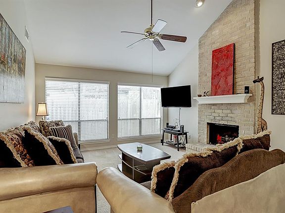 5th image of 1807 Ash Meadow Dr