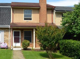 1241 Country Club Ct, Harrisonburg, VA 22802