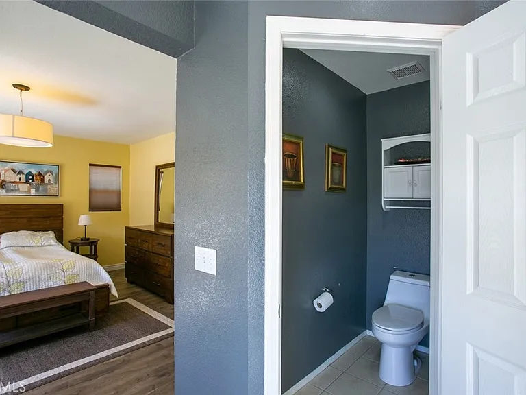 29208 Dakota Dr — Photo 33