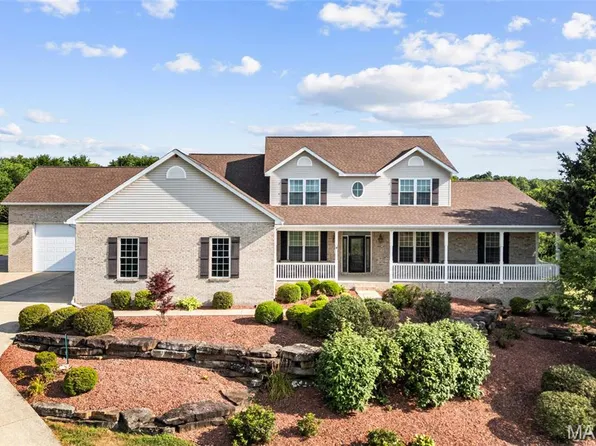 3524 Sweet Briar Ln, Columbia, IL 62236