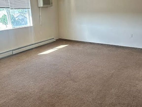 4th image of 1321 1st Ave SW #11