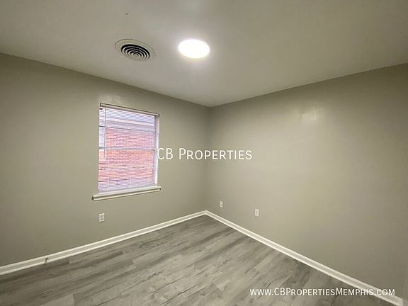 4th image of 1608 Oakwood St Unit A