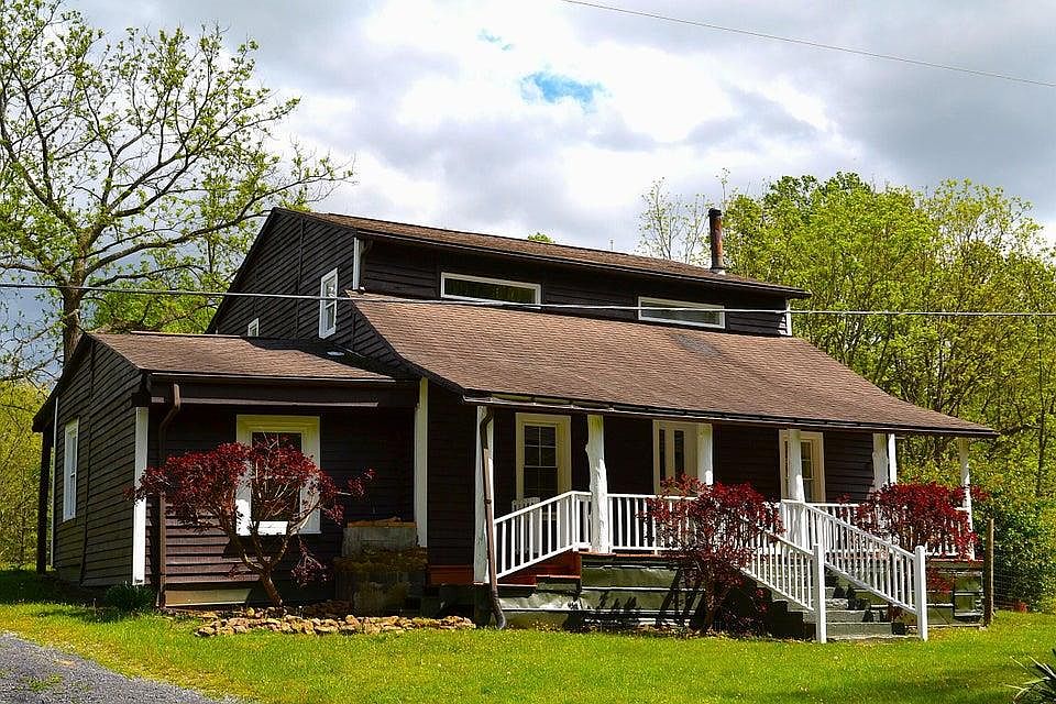 1st image of 4250 Julia Rd