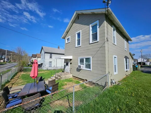 45 South St, Ridgway, PA 15853