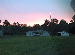 255 Bee Tree Dr, Peterstown, WV 24963