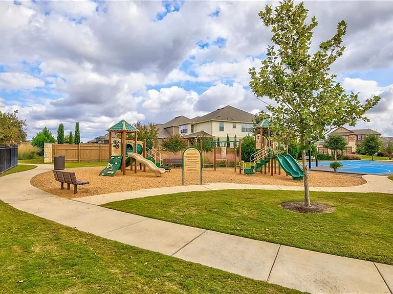 205 Tordesillas Dr — Photo 26