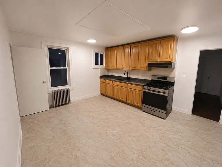 211 Burhans Ave #2 — Photo 8