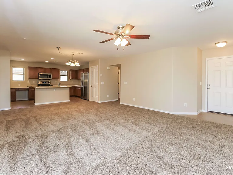900 W Desert Canyon Dr — Photo 4