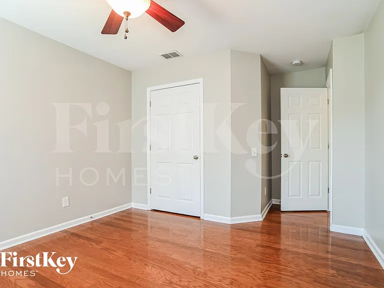 1905 Arbor Crest Ct — Photo 12