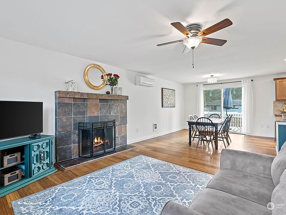 5th image of 814 Glen Oaks Dr E