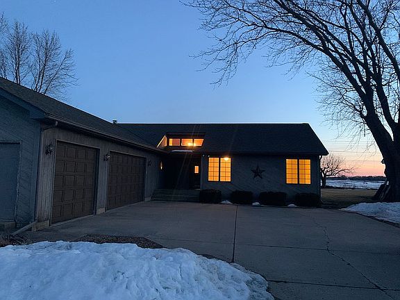 931 Suzy Street- Newer roof