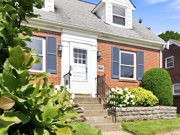 3rd image of 3089 Neisel Ave