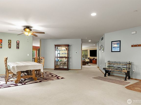 5th image of 1822 Fisher Avenue