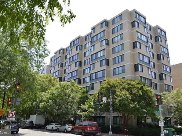 2030 F St NW APT 206, Washington, DC 20006